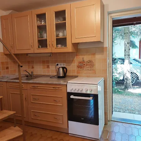 Fecske Vendeghaz * Balatonalmádi